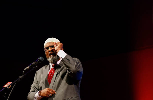 Islamic preacher, Kamarudin Abdullah deliver his speaks during public talk at University Science of Malaysia, George Town on April 15, 2016. (Photo by Muhammad Shahrizal/NurPhoto via Getty Images)